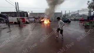 В Сходне произошло возгорание автомобиля на МЦД: видео инцидента