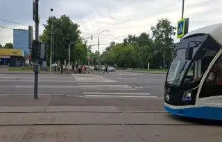 Новые Светофоры Установлены на Перекрестке Дежнёва и Сухонской