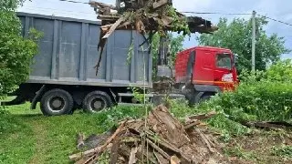 Сотрудники Спецавтохозяйства очистили сельские районы от строительного мусора