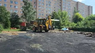 Реконструкция двора в Нахабино: новые игровые комплексы для детей
