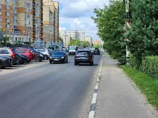 На Берёзовой просеке уложили новый асфальт и обновили дороги