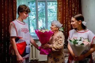 Ветеран труда Зоя Докучаева отметила 95-летие в Володарском
