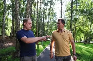 Благоустройство родника на Литовском бульваре: новые дорожки и освещение