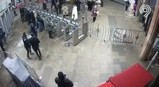 Приговор москвичу за нападение с ножом на инспектора метро