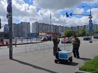 Робот-доставщик «Яндекса» начал работать в Медведково