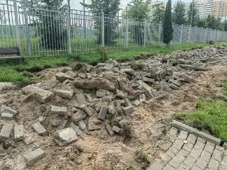 В Долгопрудном обновляют пешеходную зону у школы № 11