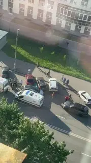 ДТП у роддома: несколько автомобилей столкнулись на Александровке