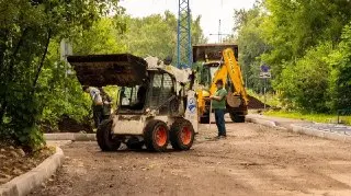 Продолжается Ремонт Дворов в Лобне: Асфальтирование Завершено