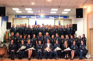 Новые Автомобили и Награды: Празднование Дня Пожарного Надзора
