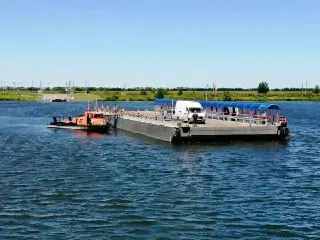 Паромная переправа в Ловцах возобновила работу после ремонта