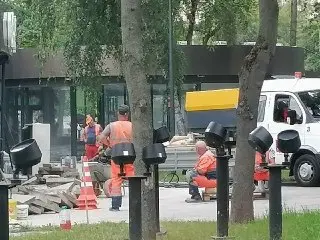 Ремонт тротуаров в Киевском сквере: важные изменения для прохожих