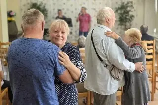 Концерт для пожилых: Лето в реабилитационном центре запомнится