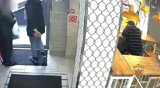 В Хамовниках задержан вор, укравший 34 банки икры