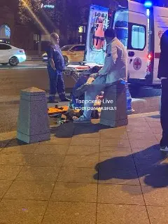 На Тверской мотоциклист сбил пешеходов: один в больнице