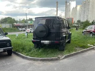 Подмосковье удвоило количество камер для контроля парковки на газонах