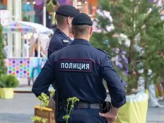 Мошенники в форме полиции обманывают москвичей под видом переписи