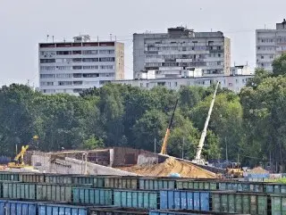 Строительство эстакады между Дудинкой и Менжинского продолжается