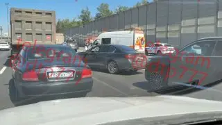 Серьезное ДТП на Ярославском шоссе: Nissan X-Trail столкнулся с грузовиком