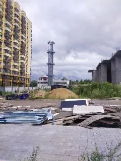 Недострой на Спасской 24: Жители жалуются на дым и запах
