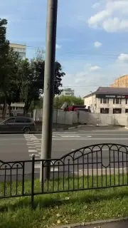 В Дзержинце снимают ограждения: пешеходная зона на подходе