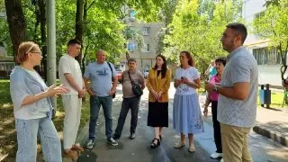 Санитарная обрезка деревьев на Оренбургской улице: итоги встречи с жителями