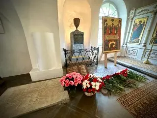 Память о Гавриле Державине: Цветы к надгробию поэта
