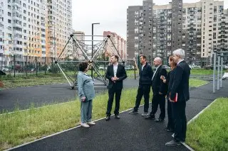 Строительство школы на 1100 мест в Лукино-Варино близится к завершению