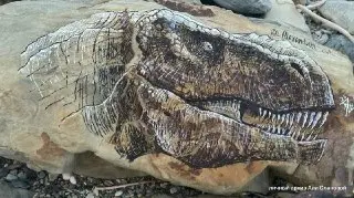 Художница из Балашихи создала уникальную галерею на пляже Черного моря