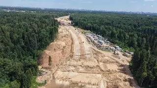 Продолжаются работы на дублере Пятницкого шоссе до ЦКАД