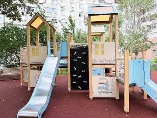 В Перерве открыты новые детские площадки с безопасным покрытием