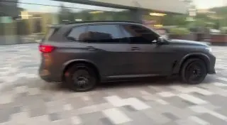 Соседи бьют тревогу: водители нарушают правила на Симоновской набережной