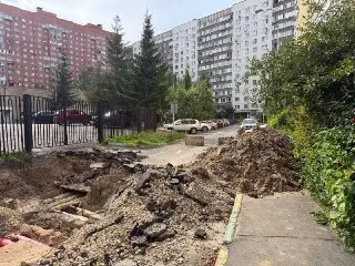 Жители 5-го микрорайона требуют восстановить дорогу после раскопок