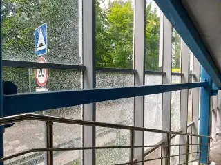Вандалы повредили фасад в Малаховке: что предприняла администрация