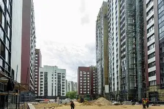 Строительство нового жилого комплекса на улице Веерная