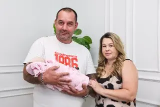 Глава округа поздравил семью ветерана СВО с рождением дочери