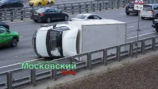 Серьезное ДТП перед Московским: движение парализовано