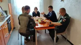 Глава Балашихи посетил ветерана СВО и обсудил его реабилитацию