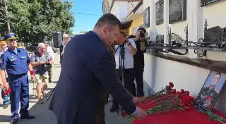 В Коломенских курсантов открыли мемориал Герою Российской Армии
