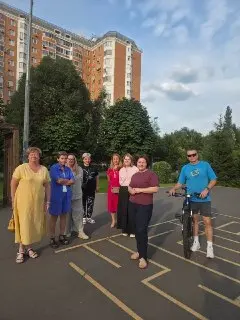 Глава управы проверила благоустройство на Челобитьевском шоссе