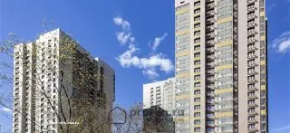 Более 900 жителей Москвы переезжают в новостройку на Черепановых