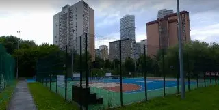 Бесплатные тренировки по баскетболу в парке спорта Яуза