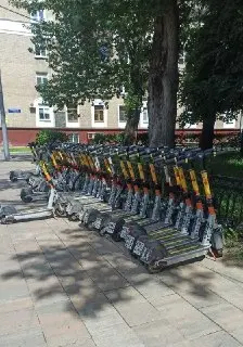 Электросамокаты в Москве: рост популярности и миллиардные вложения