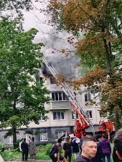 Шестеро пострадали в результате ЧП, эвакуация жителей продолжается