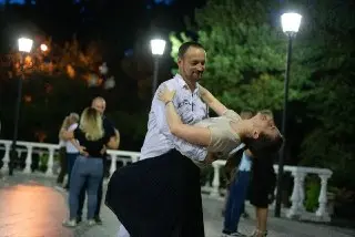 В Сокольниках пройдет вечер рок-н-ролла: присоединяйтесь к танцам!