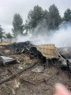 Многодетная семья потеряла дом в пожаре: нужна помощь!