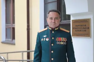 Эльдар Шарипов подал документы для выборов в Госдуму IX созыва