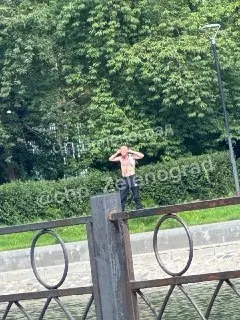 Странный мужчина вызывает беспокойство в микрорайонах Зеленограда