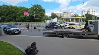 Три автомобиля столкнулись на Рублёвском шоссе: один пострадавший