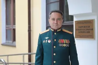 Капитан ВС РФ Эльдар Шарипов выдвинут в Госдуму от САО Москвы