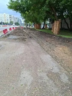 Ремонт на улице Яблочкова: затруднен проход у домов 45-47